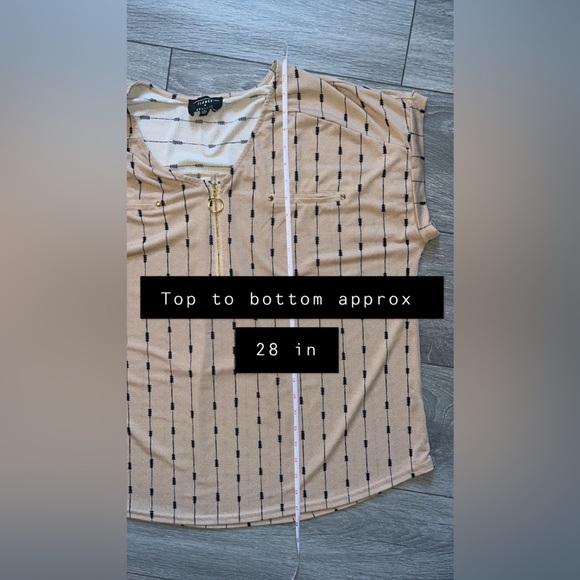 Flower & Feather Women’s Short Sleeved Top Plus Size 2X Arrows Gold Tan Accents - Picture 4 of 5